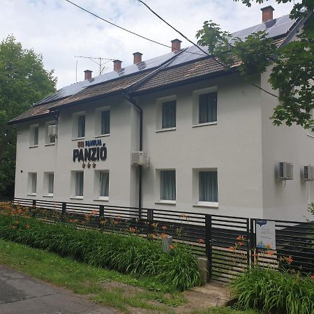 Kid Familia Panzio Balatonszarszo Bed & Breakfast Luaran gambar