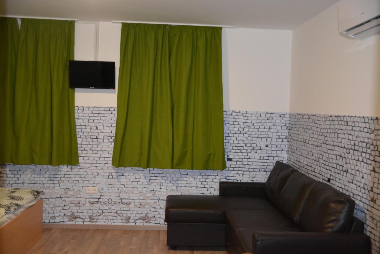 Kid Familia Panzio Balatonszarszo Bed & Breakfast Luaran gambar